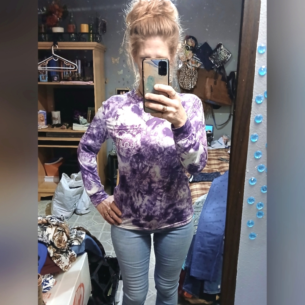🎆🎈BUY 1 GET 1 FREE SALE Xinyiyifang Ella Ivory Tie Dye Long Sleeve T-Shirt Sz M